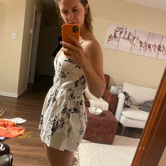Romper - Picture 3 of 7